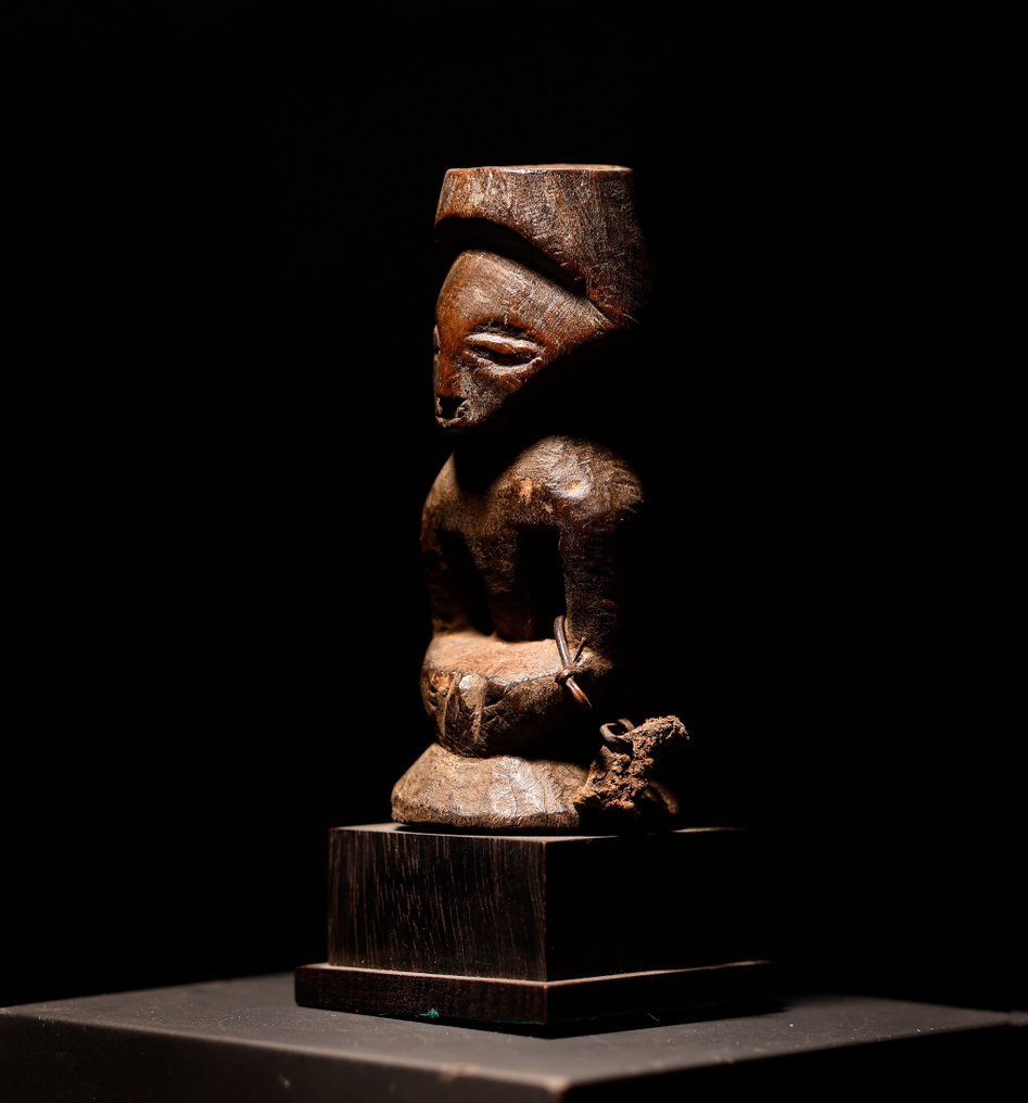 Luena figure - Angola #1.0