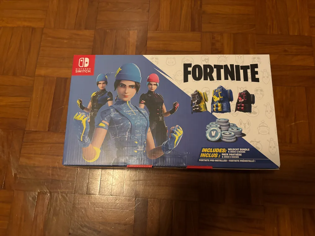 Nintendo - Switch - Nintendo Switch Fortnite Edition - Handheld game console - In original box #1.0