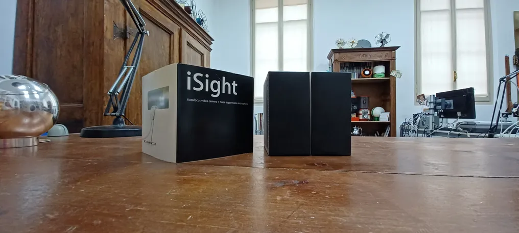 Apple A1023 - Isight Apple iSight FireWire camera #3.1
