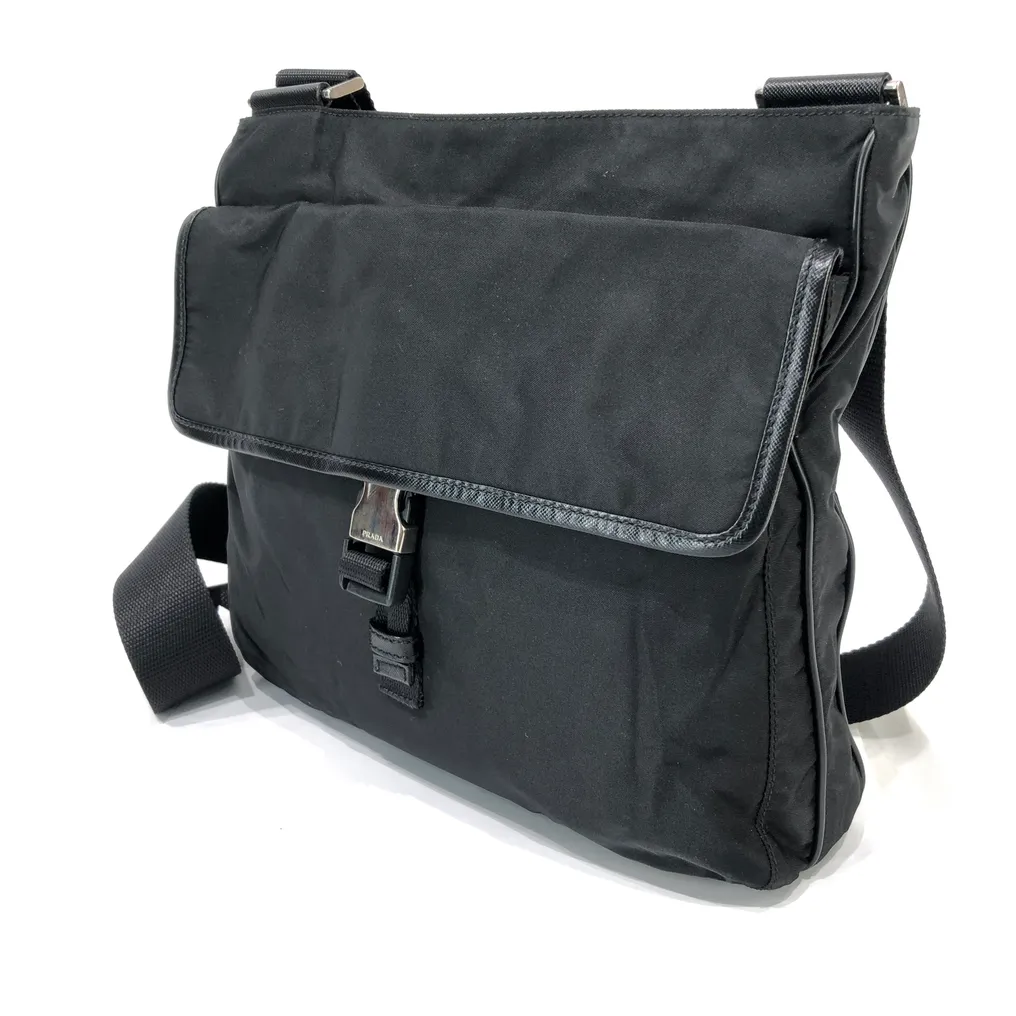 Prada - Triangular Plate - Shoulder bag #1.2