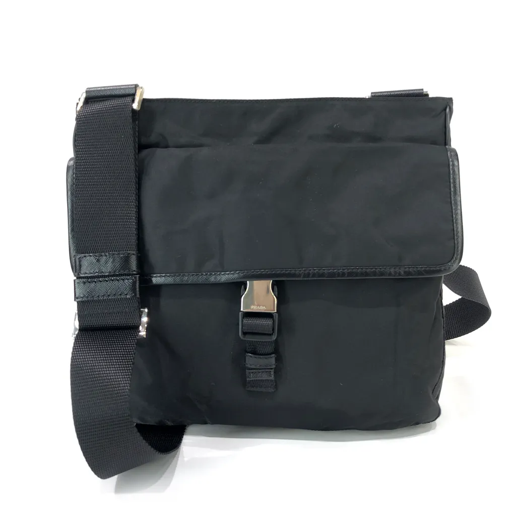Prada - Triangular Plate - Shoulder bag #1.1