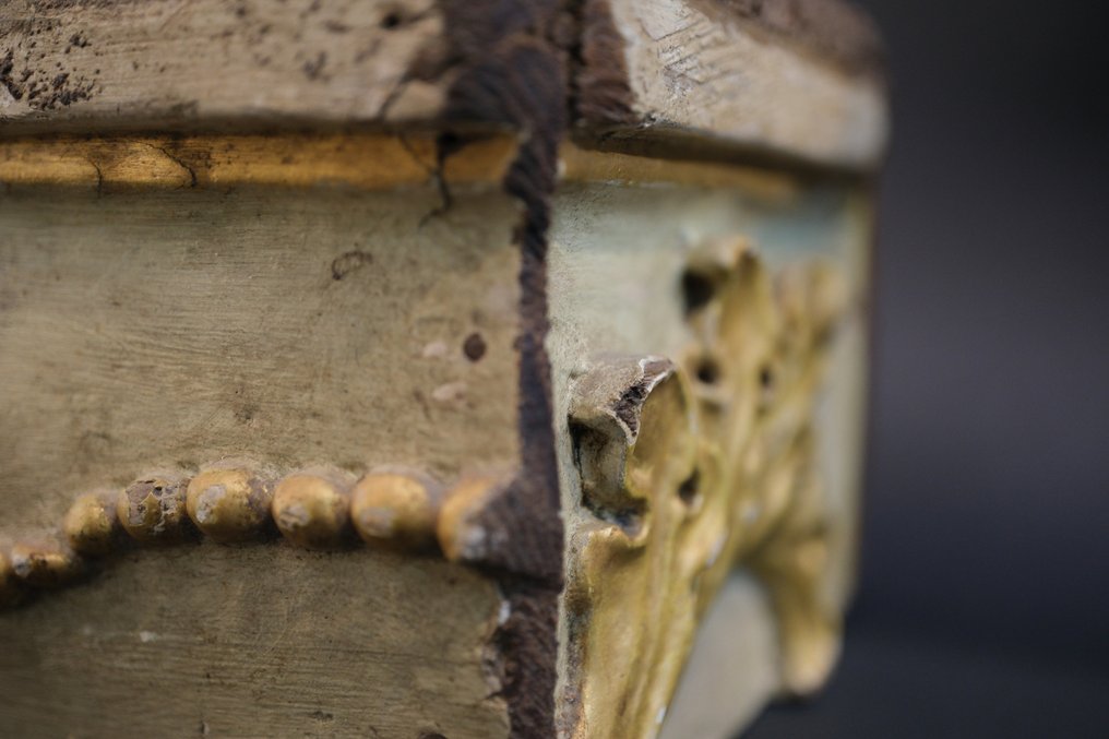 Váza  - Fa - 18. század #4.3