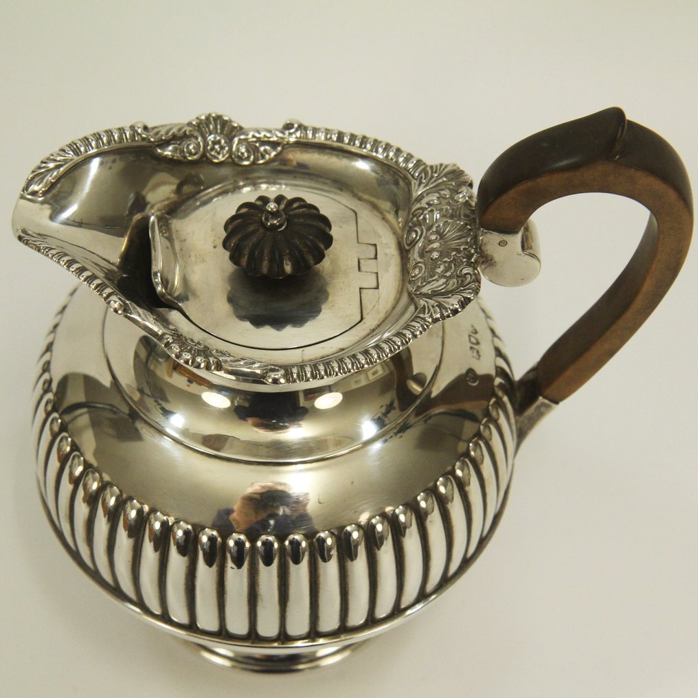 Antiek - Empire (1892) - 1e Gehalte 1,5kg - Servizio da tè e caffè (4) - Rijkelijk bewerkt - .925 argento - Completo #2.1