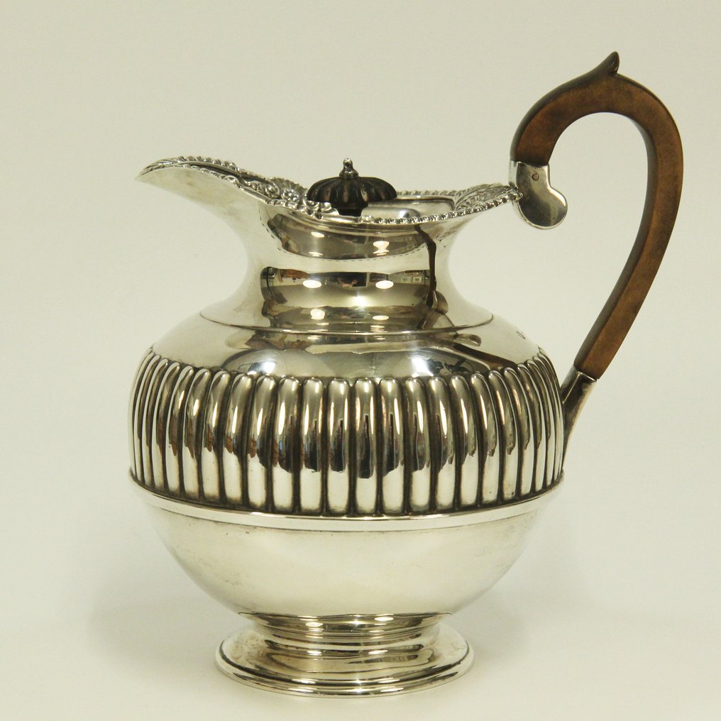 Antiek - Empire (1892) - 1e Gehalte 1,5kg - Servizio da tè e caffè (4) - Rijkelijk bewerkt - .925 argento - Completo #1.0