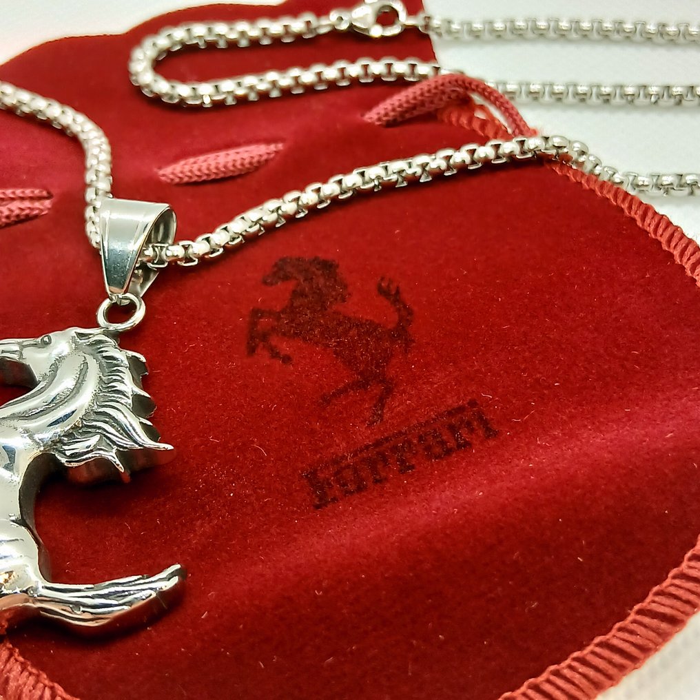 Banhado a ouro - Colar com pingente - Ferrari #2.1