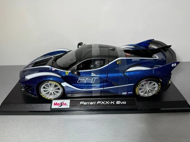 Maisto 1:18 - Model car - Ferrari FXX-K Evo #1.0