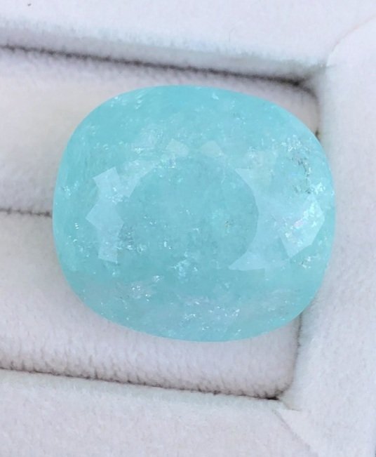 1 pcs  蓝色, 绿色 帕拉伊巴碧玺  - 41.82 ct - 美国宝石研究院（GIA） - 大尺寸 Suberb 颜色 #1.0