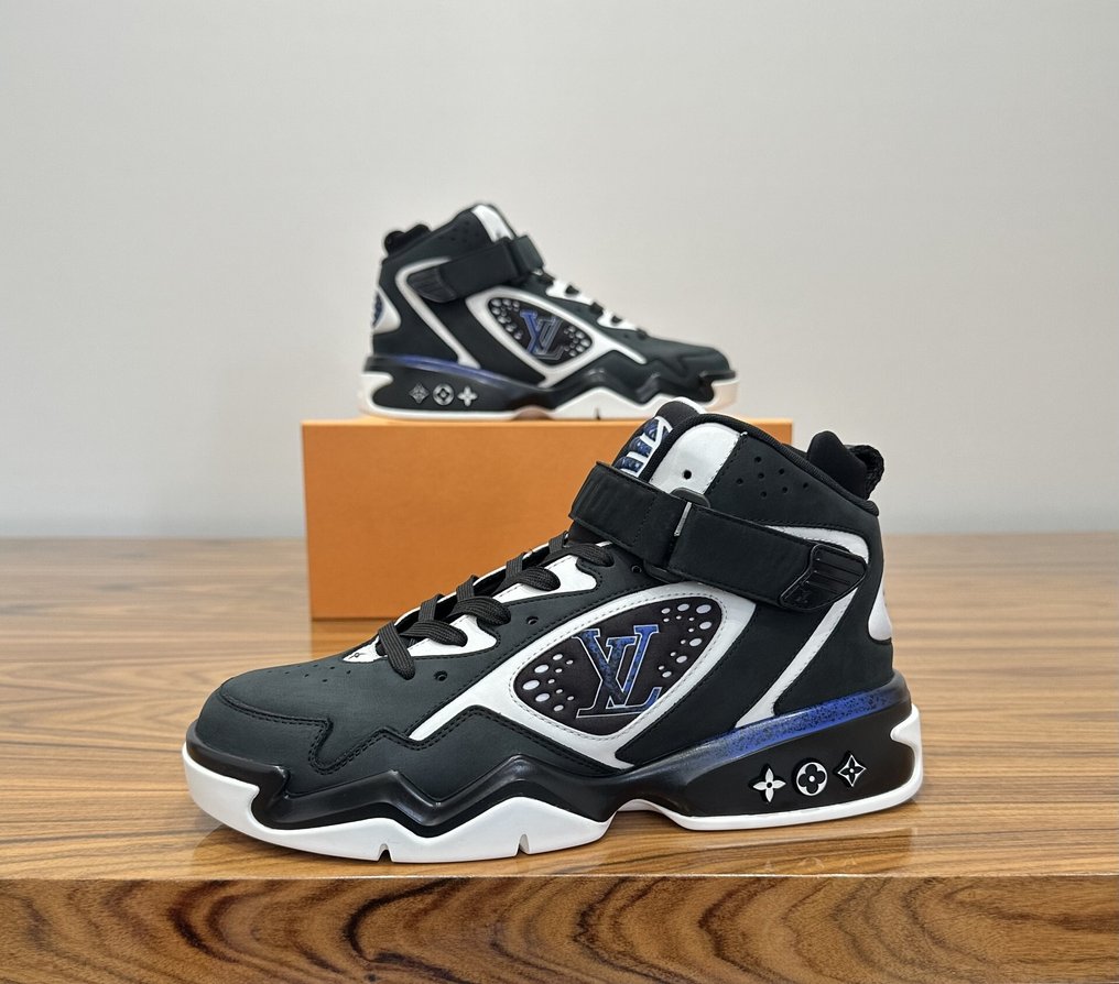 Louis Vuitton - LV Trainer 2 - 运动鞋 - 尺寸: EU 40.5 #1.0