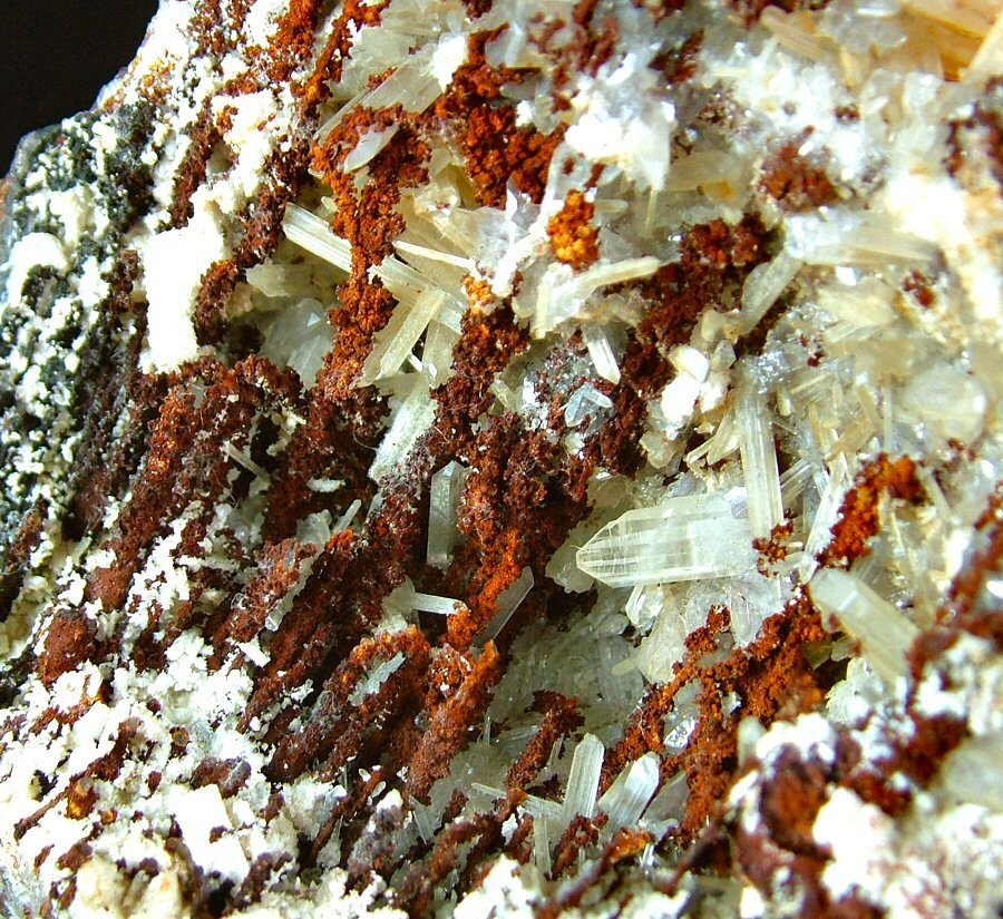 CW1631 Ważna próbka cerussytu z goethitem. Kryształy na matrixie - Wysokość: 125 mm - Szerokość: 127 mm- 1656 g - (1) #1.0