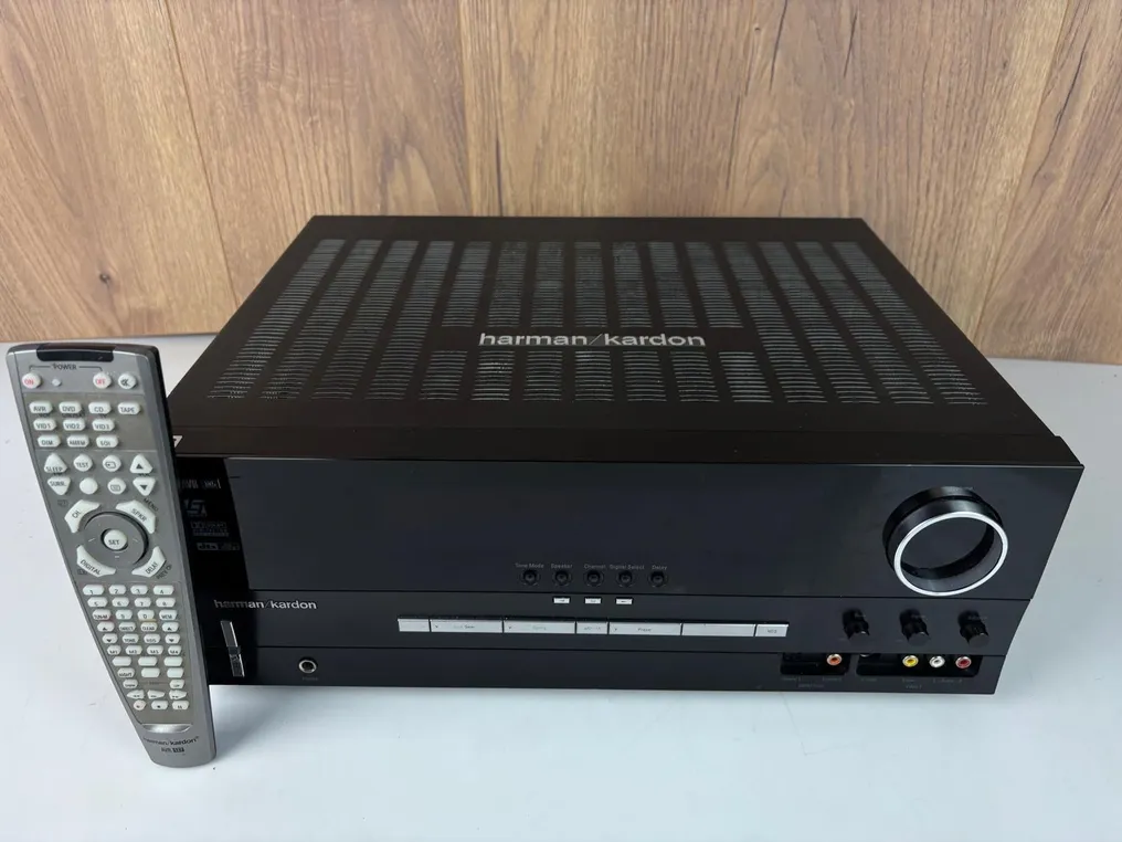 Harman Kardon - AVR-135 Solid state multi-channel receiver #3.2