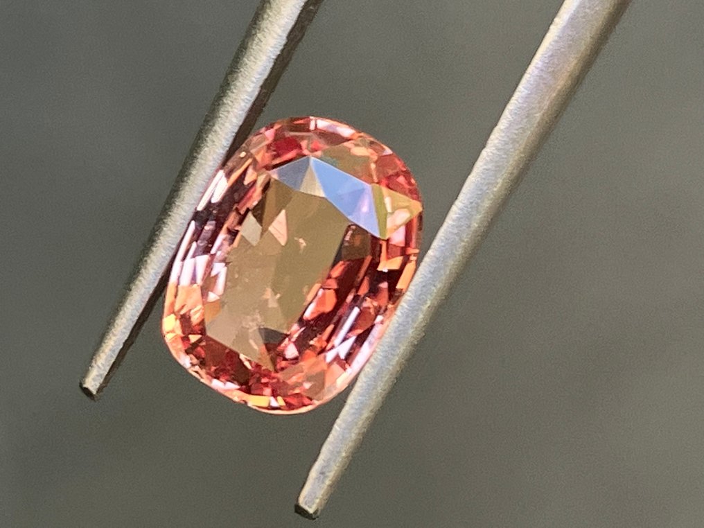 1 pcs 橙色, 粉色 莲花蓝宝石 - 2.01 ct - 瑞士宝石研究中心(GRS) #2.1