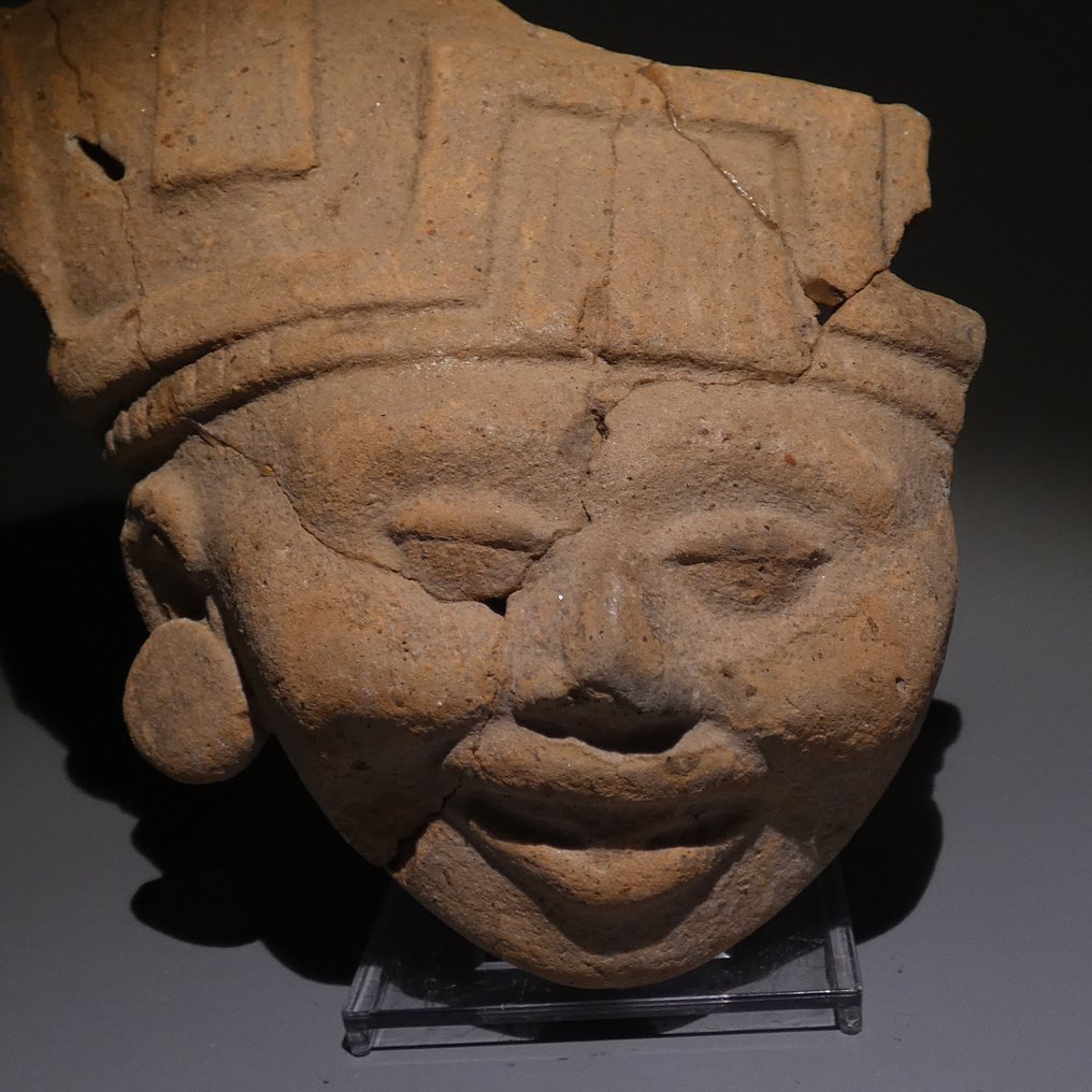 Veracruz，墨西哥 Terracotta Sonriente 头部。12.5 厘米 H。西班牙进口许可证。公元300年至900年。 #3.2