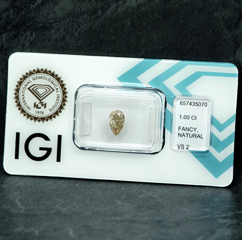 1 pcs Διαμάντι  (Φυσικού χρώματος)  - 1.00 ct - Αχλάδι - Fancy light Καφετί Κίτρινο - VS2 - International Gemological Institute (IGI) #1.0