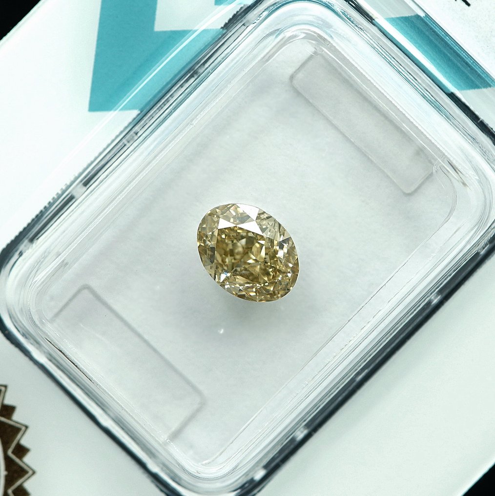 1 pcs 钻石 (天然色彩的) - 1.02 ct - 椭圆形 - Fancy light 稍帶灰色的 黄色 - SI1 微内含一级 - 国际宝石研究院(IGI) #3.2