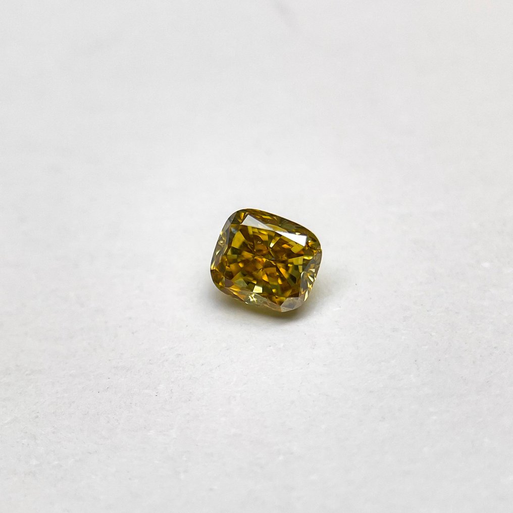 1 pcs 钻石  (天然色彩的)  - 0.58 ct - 枕形 - Fancy deep 稍帶棕色的, 似橙色 黄色 - VS1 轻微内含一级 - 美国宝石研究院（GIA） #1.0