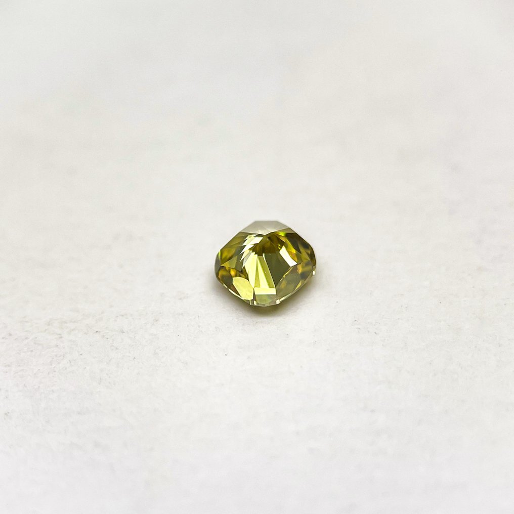 1 pcs 钻石 (天然色彩的) - 0.48 ct - 枕形 - Fancy deep 稍帶棕色的, 稍帶綠色的 黄色 - VS1 轻微内含一级 - 美国宝石研究院(GIA) #2.1