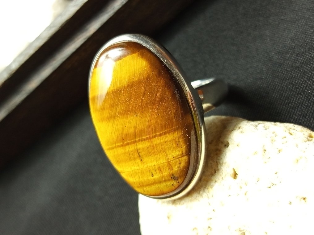925 silver ring with top-quality Tiger's Eye, one-of-a-kind piece.- 13 g - (1) #1.0