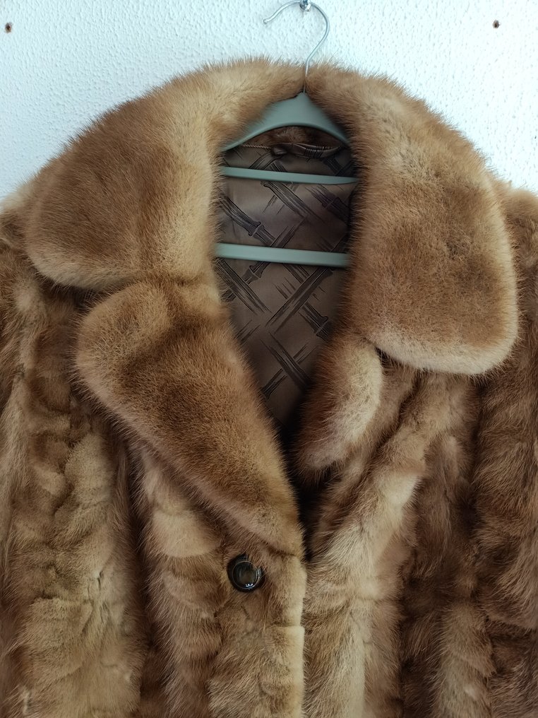 Artisan Furrier - 皮毛大衣 - 复古 #3.2