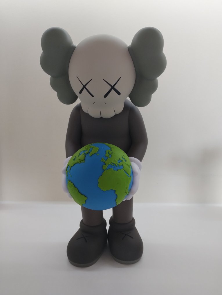 Kaws (1974) - KAWS THE PROMISE (Brown) #2.1