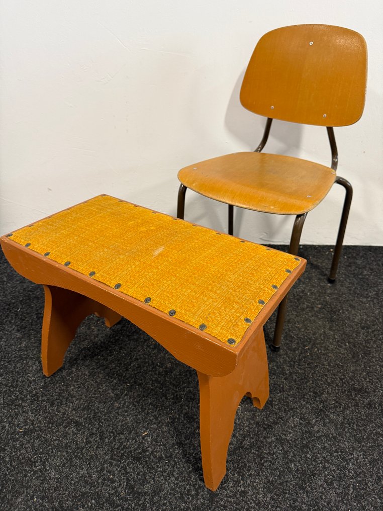 Scaun (2) - Lemn, Metal - scaun vintage și taburet #1.0