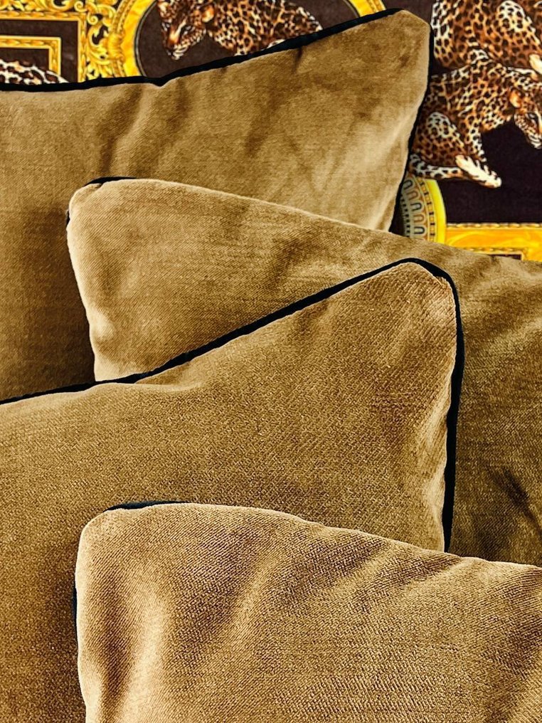 Fendi Casa - New set of four - Cushion #3.2