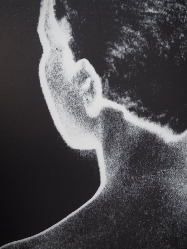 Man Ray (1890-1976) - Muse de dos #2.1