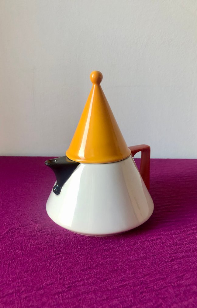 J. Kronester - Teapot - Future - Porcelain - For Douwe Egberts #1.0