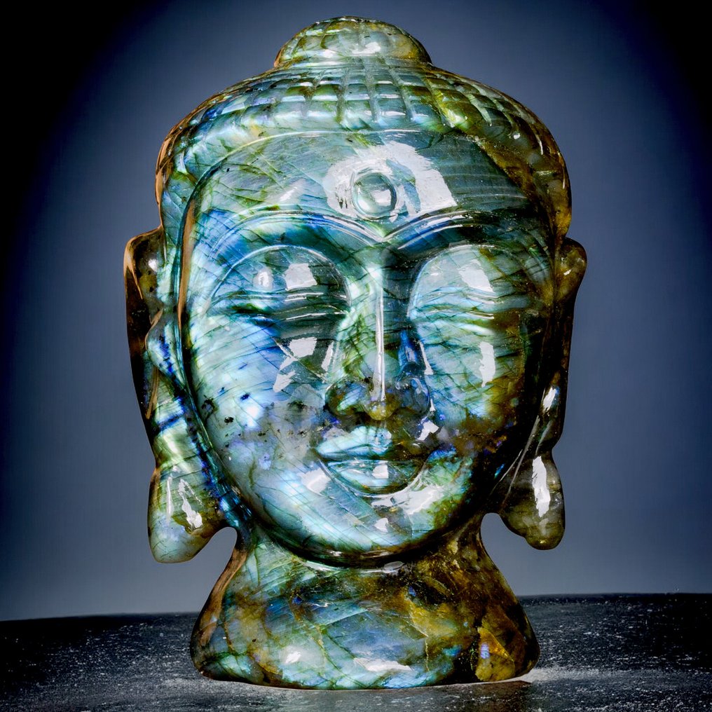 Buddha in Labradorite – Enlightenment Carved in Light - Height: 140 mm - Width: 85 mm- 1500 g #3.2