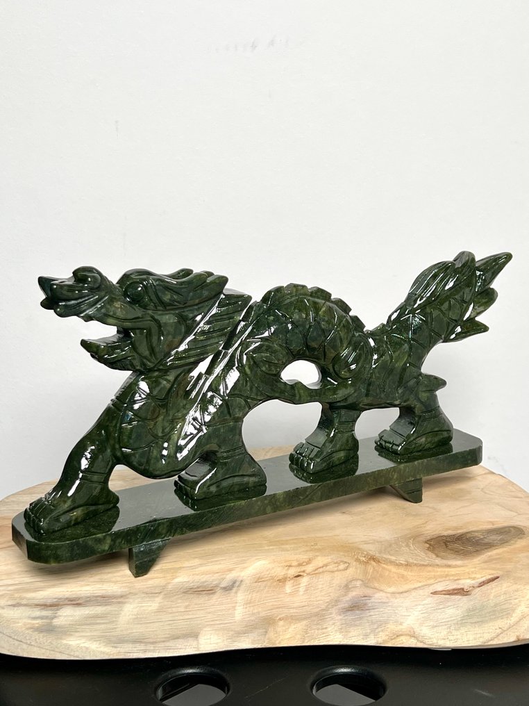 Nephrite Dragon - Height: 25 cm - Width: 4 cm- 1270 g #1.0