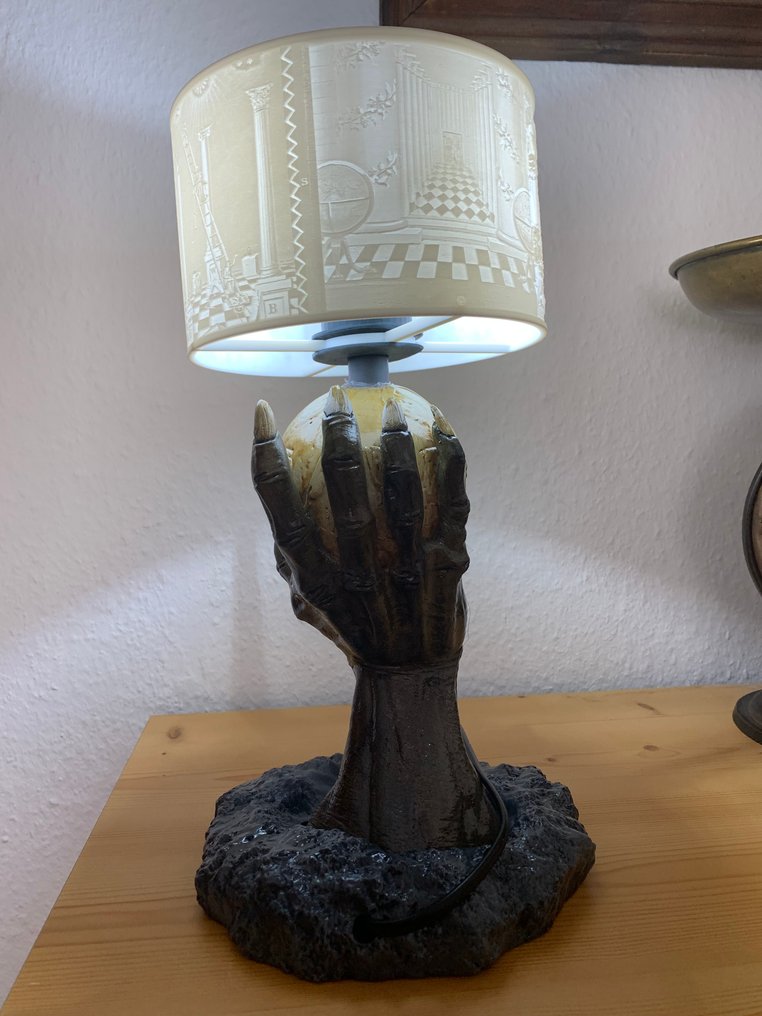 Germany - The Enchanted Master Mason Skull Lamp – Illuminating the Path to Knowledge – Limited Edition #3 of 5 - Military accessories - 2025 #4.3