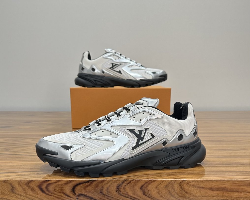 Louis Vuitton - LV Runner Tatic Silver - Zapatillas deportivas - Tamaño: EU 46.5 #1.1