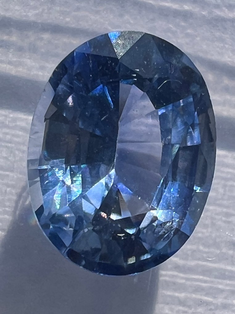 Albastru Safir  - 1.99 ct - IGI (Institutul gemologic internațional) #3.2