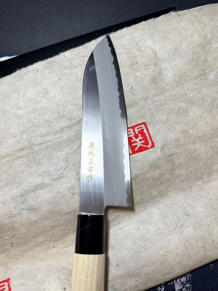 Satake SWORD SMITH - Μαχαίρι κουζίνας - Santoku - Χάλυβας - Ιαπωνία - Ιαπωνικό ΣΑΝΤΟΚΟΥ #1.0