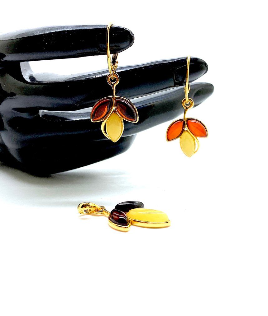 Natuurlijke amberset - hanger en oorbellen in sterling zilver, 24-karaats goud verguld. - Barnsteen - Baltic amber - succinite (Zonder Minimumprijs) #2.1