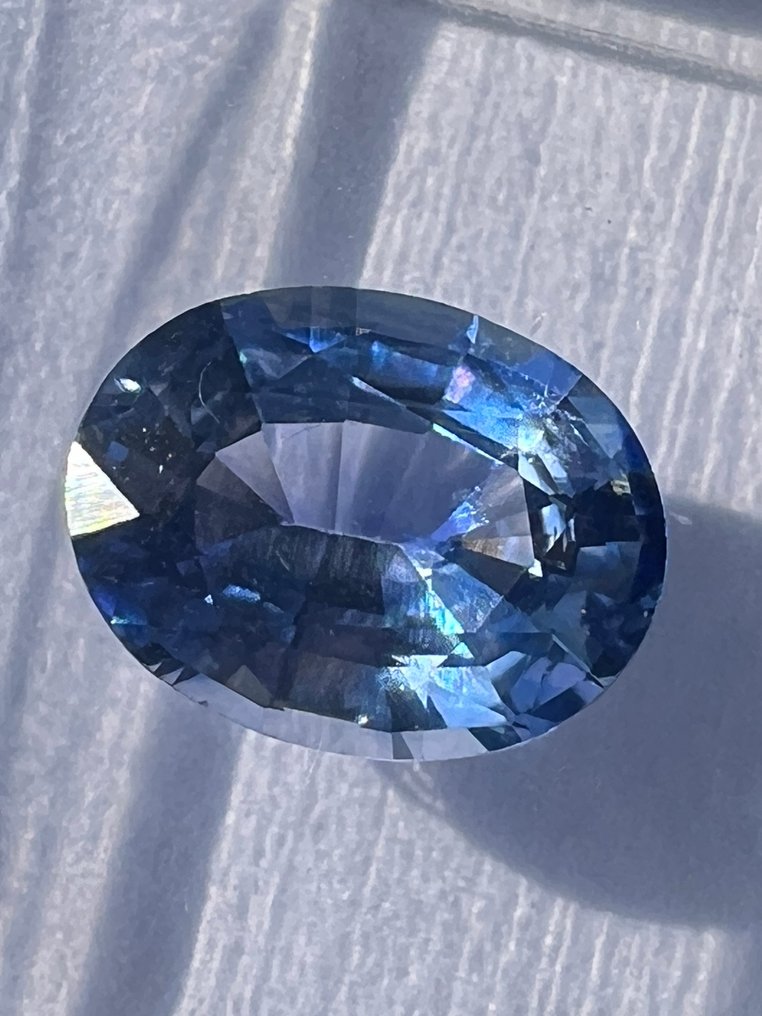 Albastru Safir  - 1.99 ct - IGI (Institutul gemologic internațional) #2.1