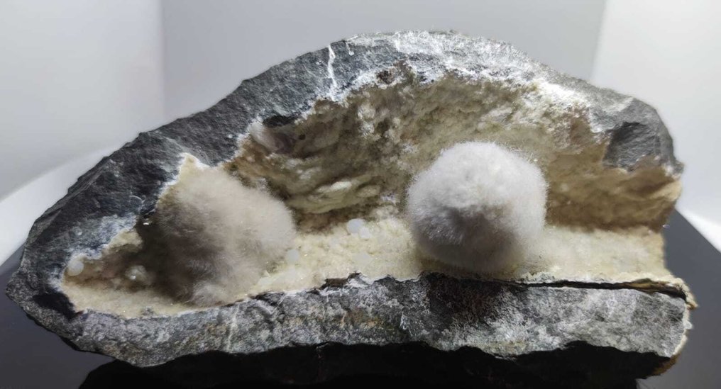 Geode af Okenite med Girolite, Poona, Indien Geode - Højde: 9 cm - Bredde: 21 cm- 2076 g - (1) #2.1