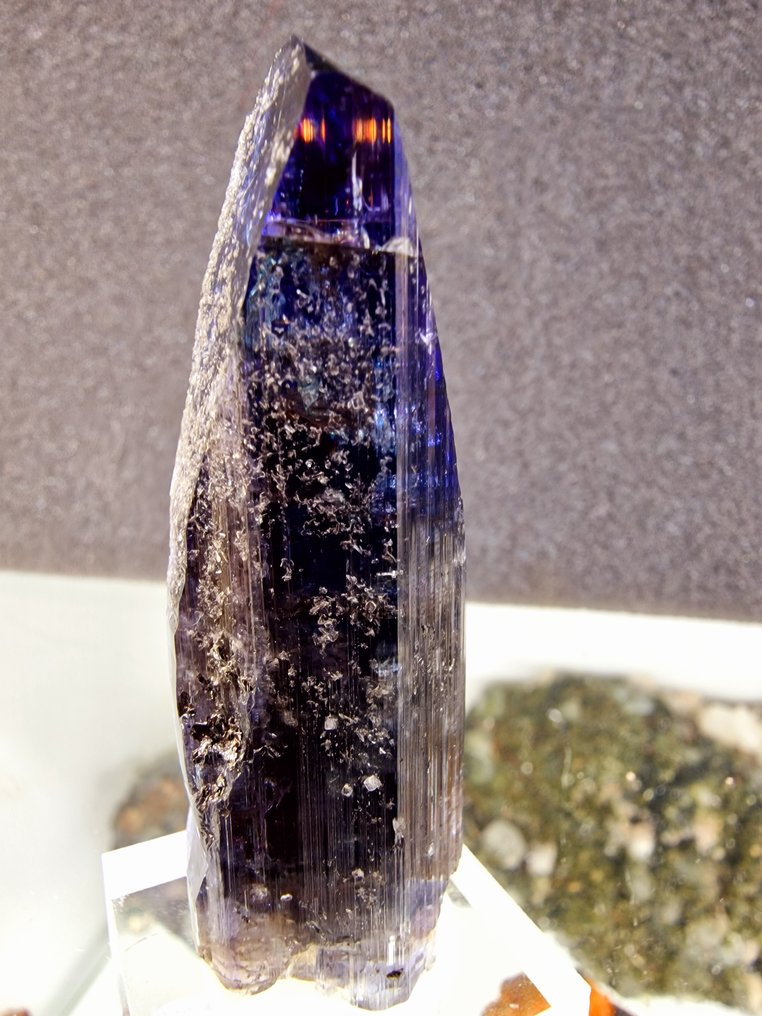 Tanzanite 216,4 ct XXL Perfect quality - Height: 64 mm - Width: 21 mm- 43.28 g - (1) #4.3