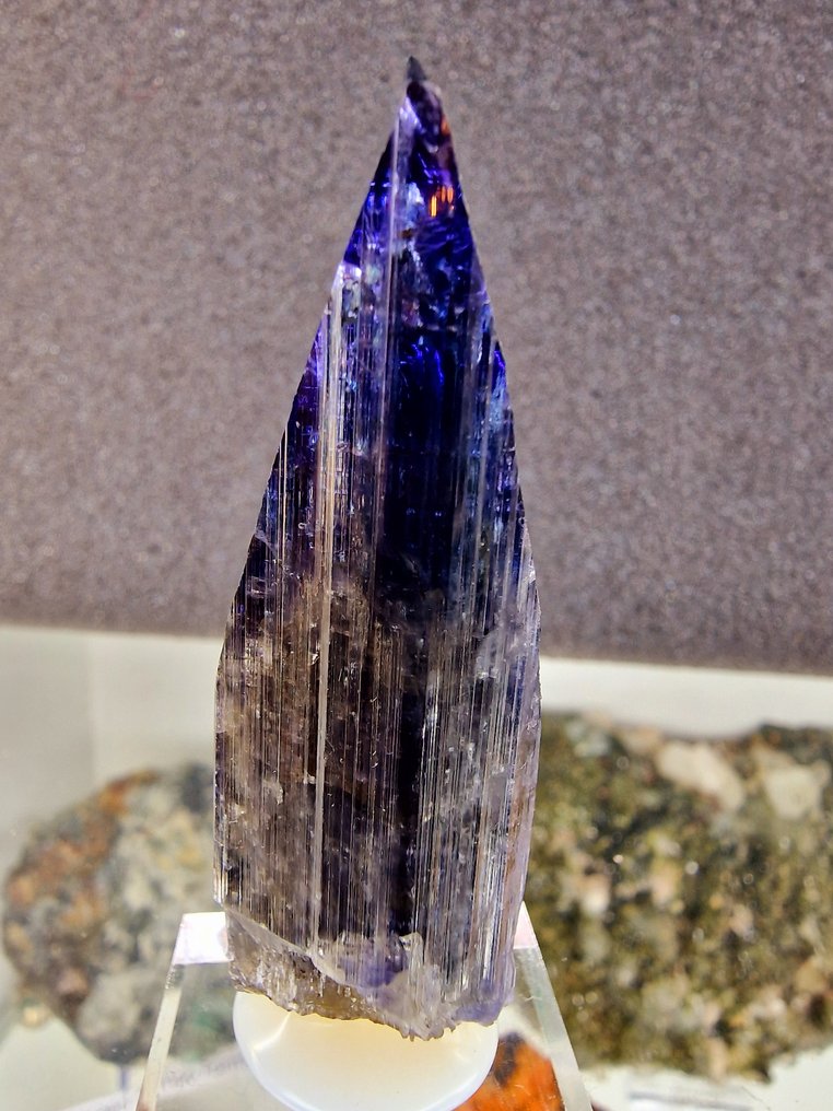 Tanzanite 216,4 ct XXL Perfect quality - Height: 64 mm - Width: 21 mm- 43.28 g - (1) #1.0