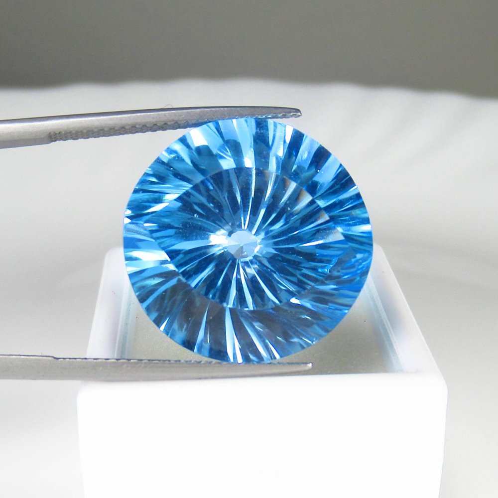 藍色 黃玉 - 32.23 ct - 國際有色寶石協會 (ICA GemLab) - Fancy Cut #1.0