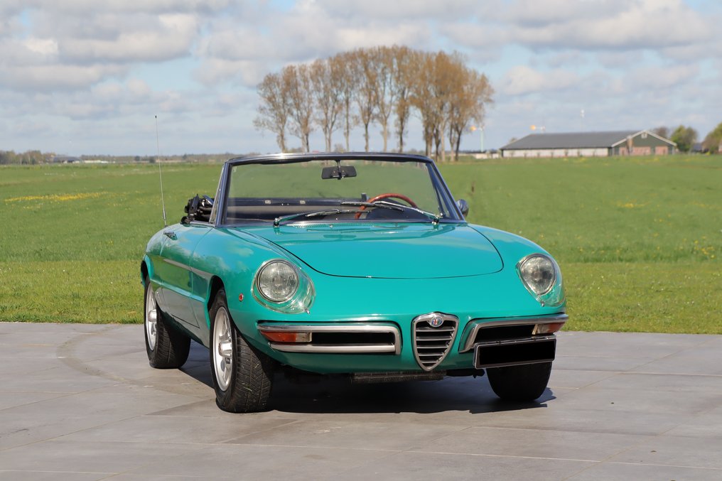 Alfa Romeo - Spider Veloce 1750 - 1969 #1.0