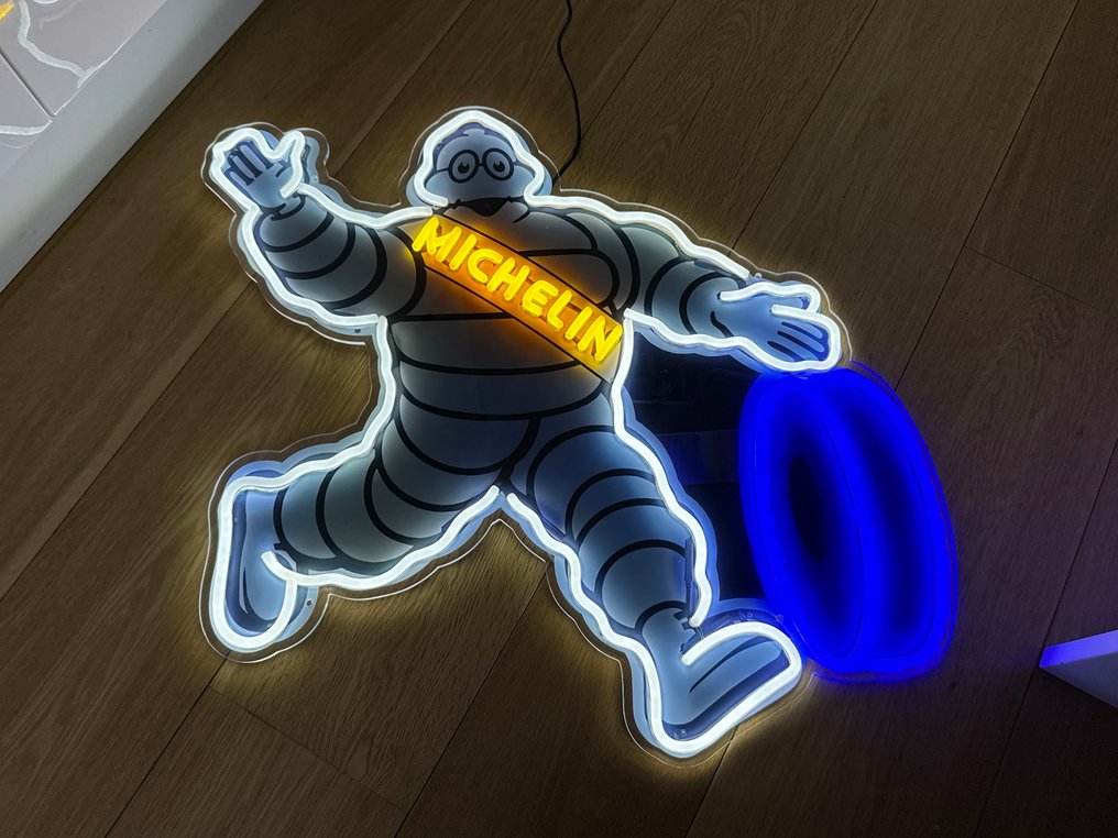 Sign - Michelin - NO RESERVE Michelin Man Neon Illuminated Lighted Sign Lightbox NO RESERVE #2.1
