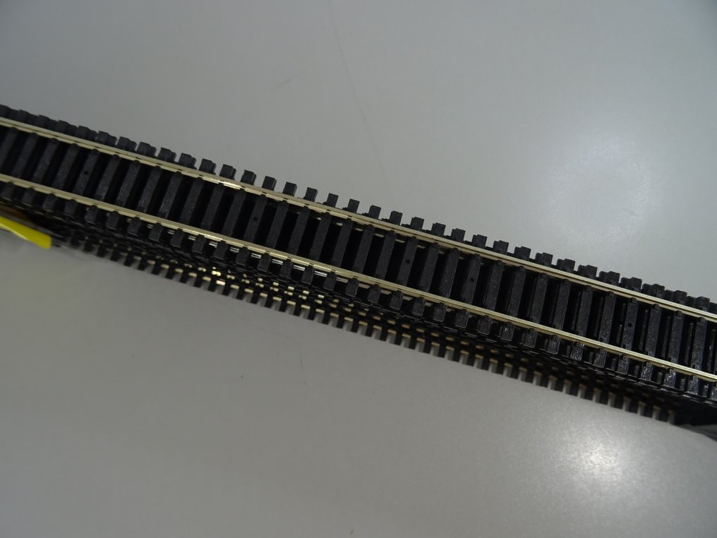 Roco H0 - 42201 - Spår för modelltåg (20) - 20 flexskarvar 900 mm #2.1