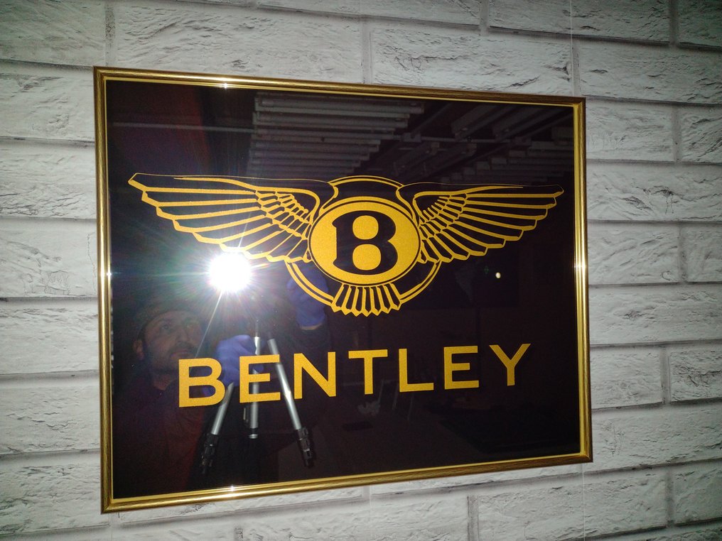 Artwork - Bentley - full mirror style, gold. - 2025 #1.0