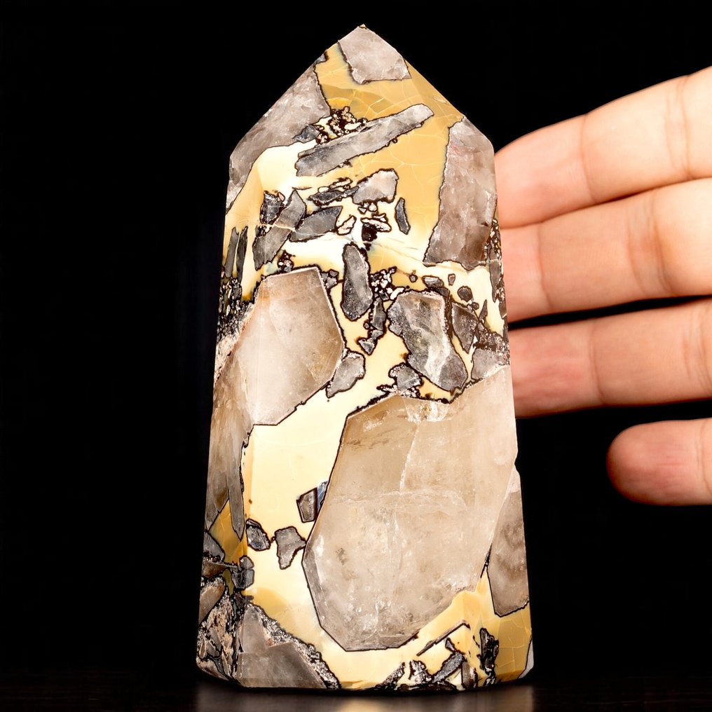 Special quartz point with natural yellow inclusions - Height: 125 mm - Width: 65 mm- 522 g #1.0