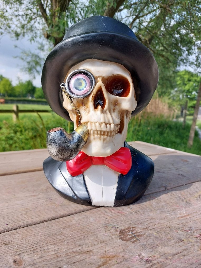 Statue, head skull black colored - 28 cm - polyresin #4.3