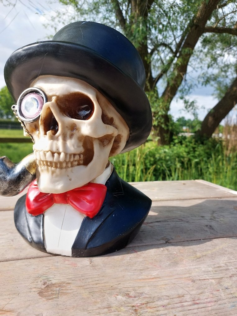 Statue, head skull black colored - 28 cm - polyresin #3.2