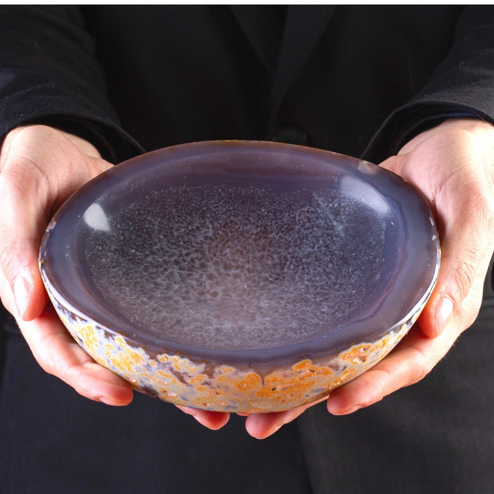 Natural Agate Geode - Ashtray Agate Geode Ashtray: A Touch of Elegance - Height: 165 mm - Width: 155 mm- 1271 g - (1) #1.0