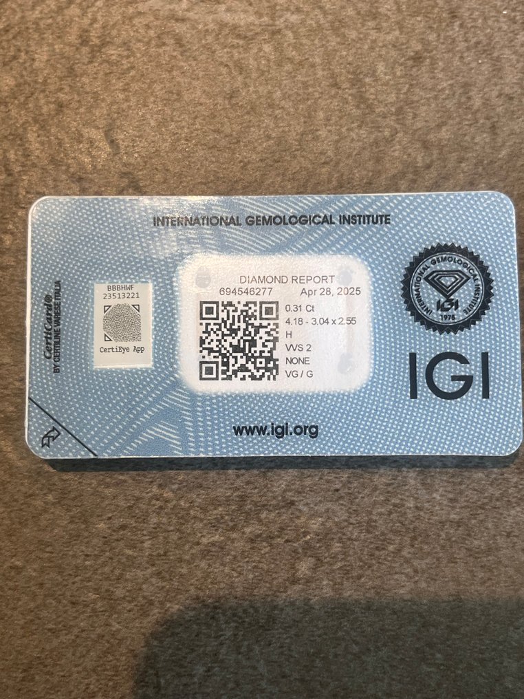 1 pcs 钻石  (天然)  - 0.31 ct - 祖母绿 - H - VVS2 极轻微内含二级 - 国际宝石研究院（IGI） #1.0