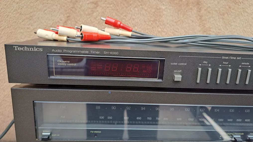 Technics - SH-4060 Audio Programmable Timer (Rare) / SU-8022K Amplifier / ST-8011K Tuner / RS-T230 Stereo set - Multiple models #2.1