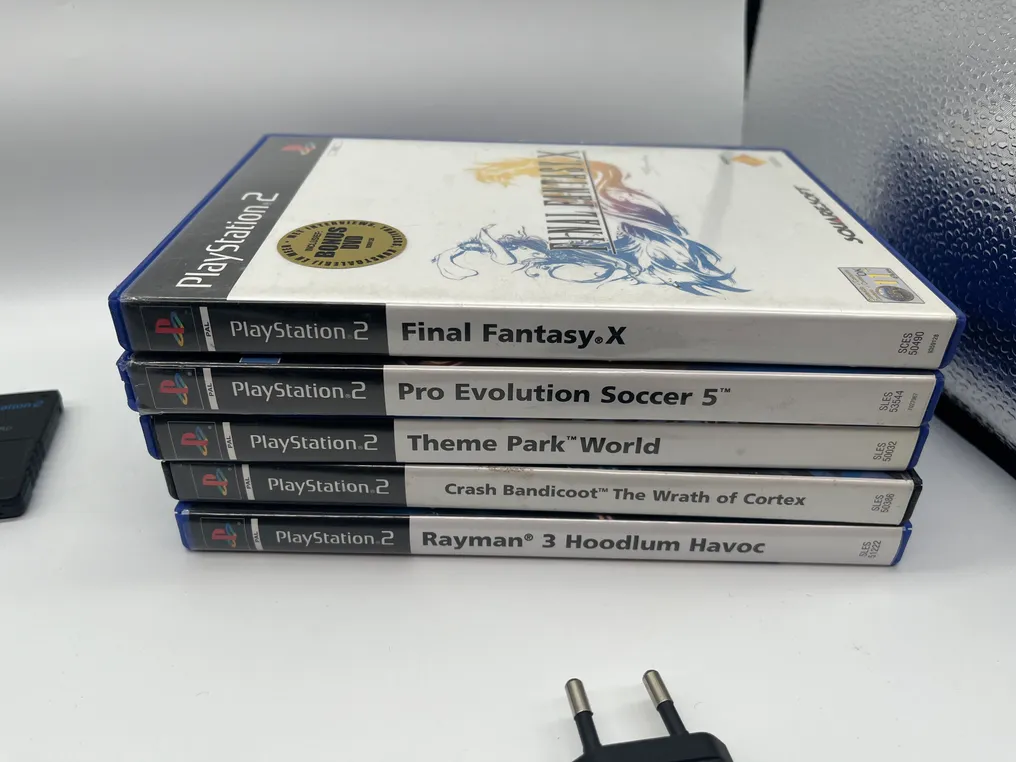 Sony - Playstation 2 (PS2) - SCPH-9000x model - 5 Games - 2 Controllers - Memory Card - Video game console + games #3.2